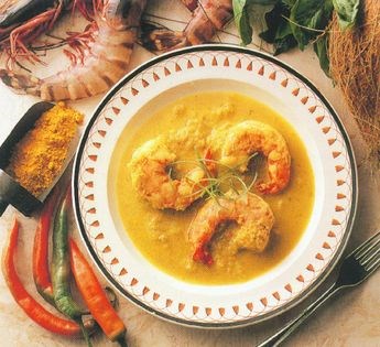 Shrimp in coconut sauce