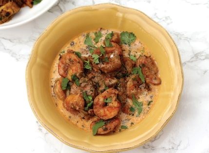 Shrimp in tomato fenugreek sauce (Chingri tikka masala)