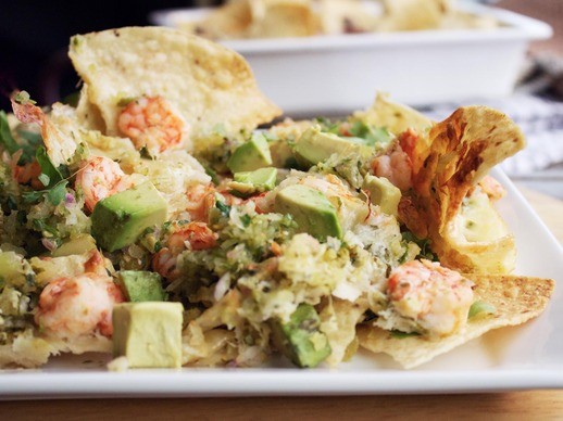 Shrimp nachos with tomatillo salsa