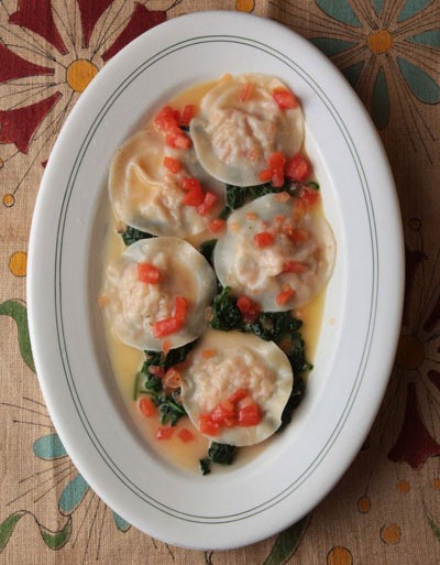 Shrimp ravioli with spinach and ginger