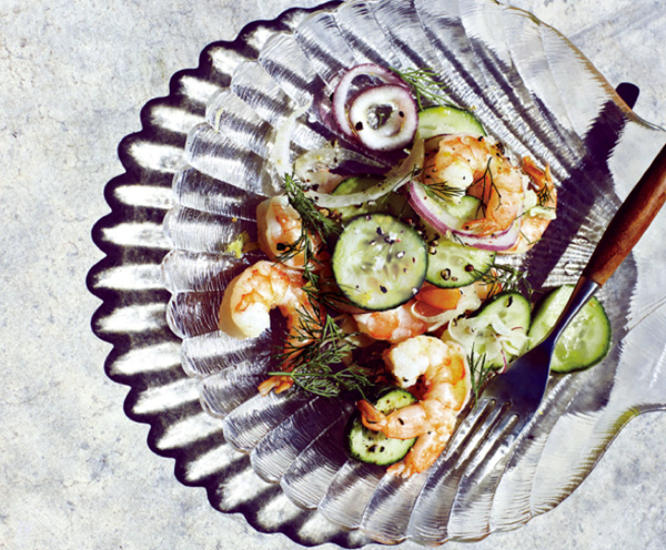 Shrimp salad with cucumber and fennel