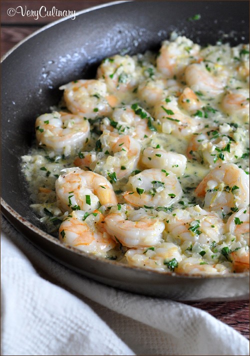 Shrimp scampi with lemon cream