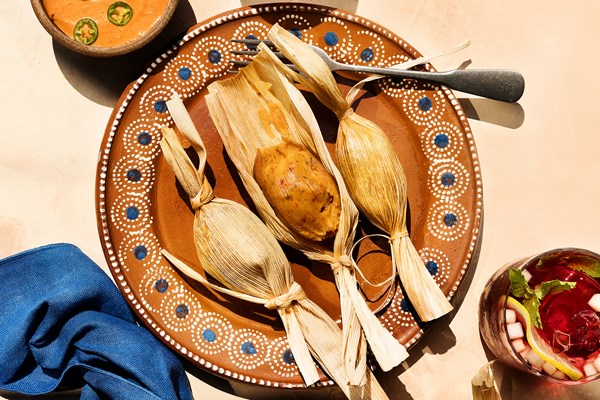 Shrimp snacking tamales