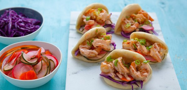 Shrimp steam buns with pickled veggies