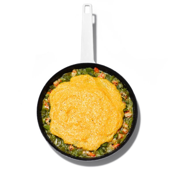 Shrimp stew with grits crust