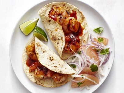 Shrimp tacos with grapefruit salad