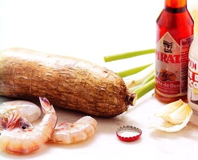 Shrimp with chayote (Camarão com chuchu)