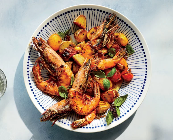 Shrimp with potatoes and tomatoes