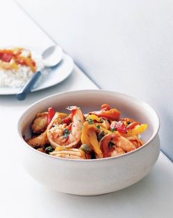 Shrimp with red and yellow peppers (Gamberi ai peperoni)