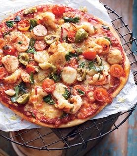 Shrimp with scallops and green olives