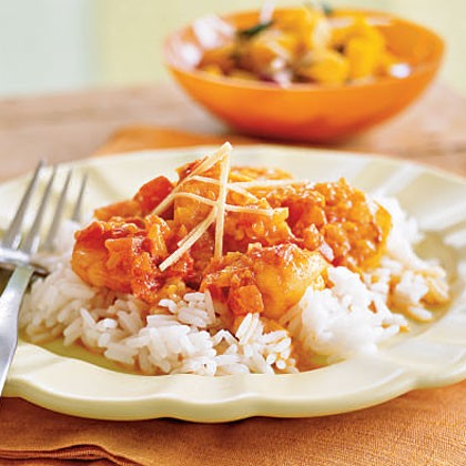 Shrimp with shallots and curry leaves (Chochin jhinga)