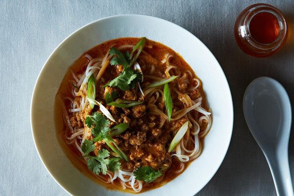 Sichuan dan-dan noodle soup