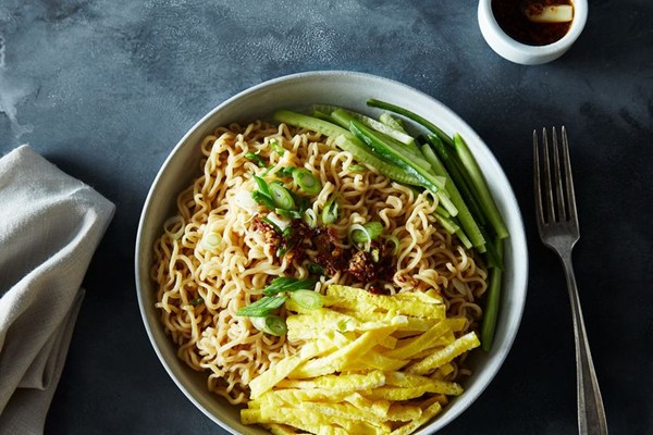 Sichuan mouth-numbing cold noodles
