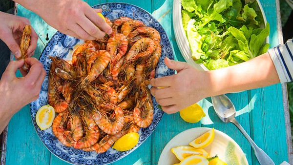 Sichuan pepper prawns with smoky mayo