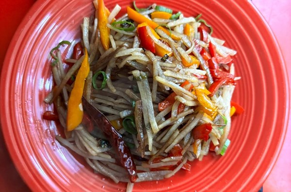 Sichuan stir-fried poatoes 