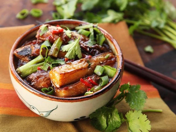 Sichuan-style braised eggplant with pickled chilies and garlic (Yu xiang qie zi)