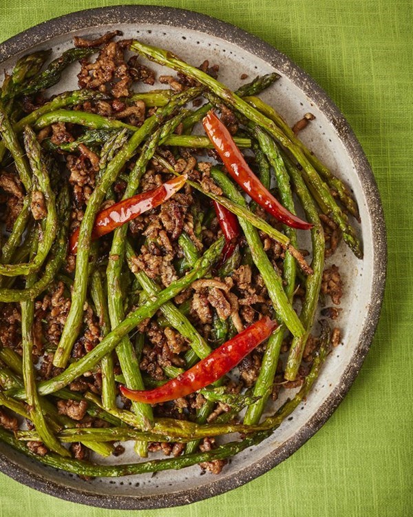 Sichuan-style dry-fried asparagus with pork mince