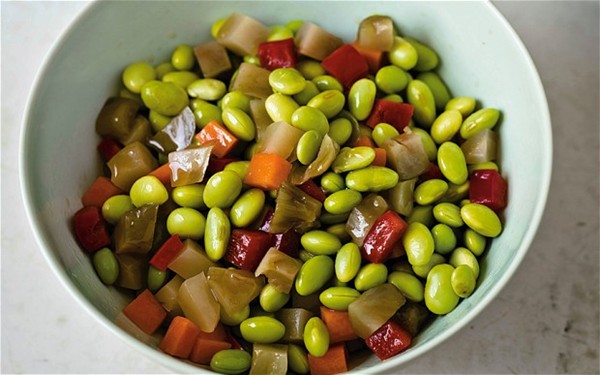 Sichuanese green soy bean salad (Xiang you qing dou)
