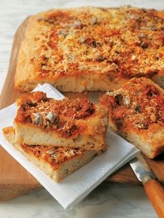 Sicilain onion and tomato pizza (Sfinciuni)