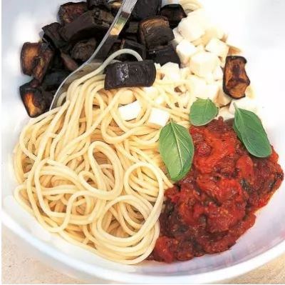 Sicilian pasta with roasted tomatoes and aubergines