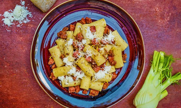 Sicilian sausage ragu with rigatoni (Salsicce Siciliani con rigatoni)