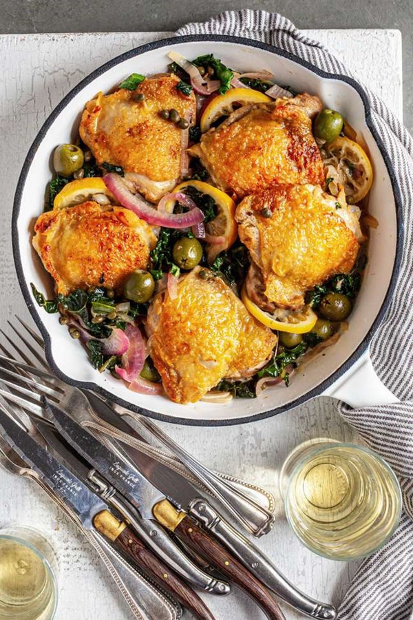 Sicilian skillet chicken with lemon, olives and capers