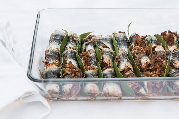 Sicilian stuffed sardines (Sarde a beccafico)