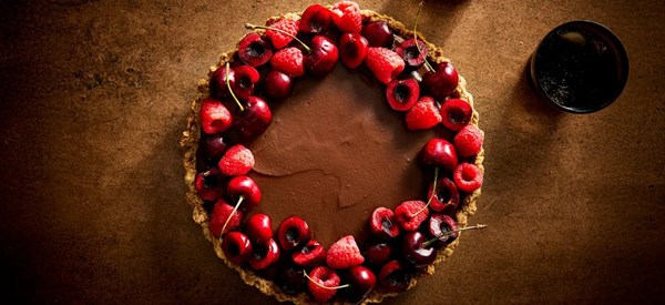 Silky chocolate ganache tart 