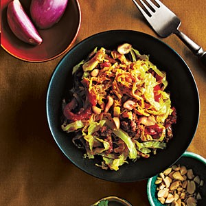 Simmered cabbage with beef, Shan style