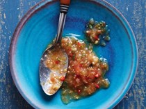 Simmered fresh tomato salsa (Salsa casera)