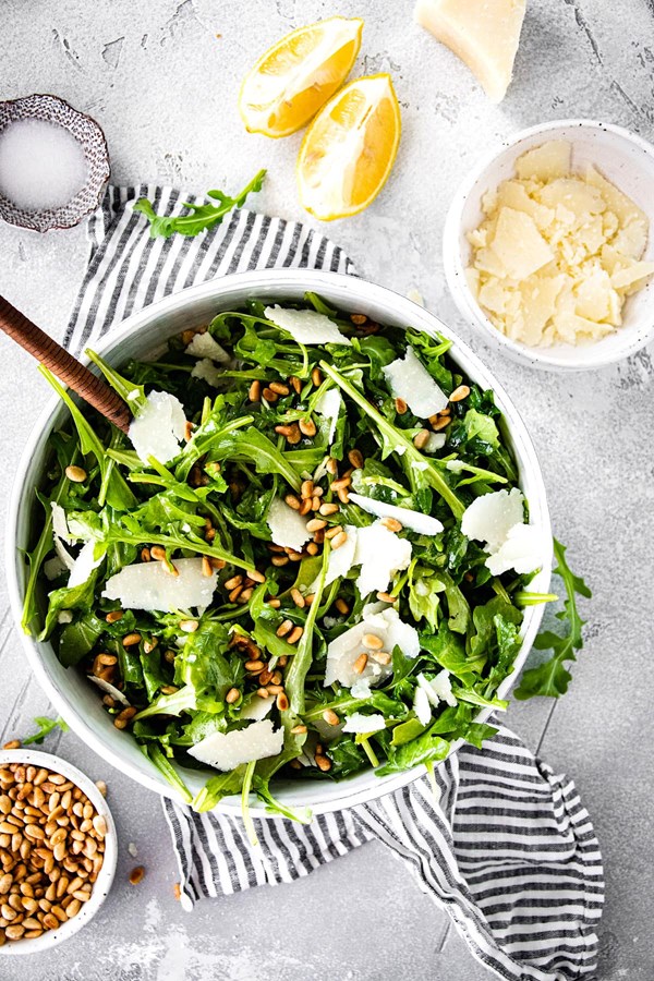 Simple arugula salad