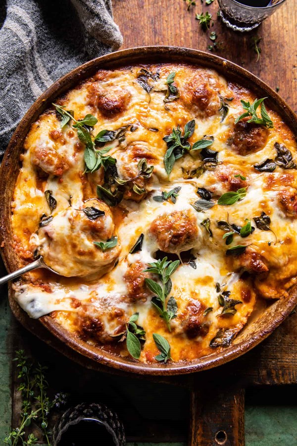 Simple baked cheesy Italian chicken meatballs (+ homemade ground spicy Italian chicken sausage)