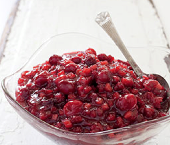 Simple cranberry sauce with pears and fresh ginger