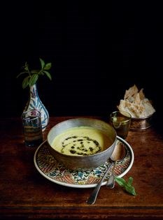 Simple egg soup with yoghurt (Eshkene-ye maast)