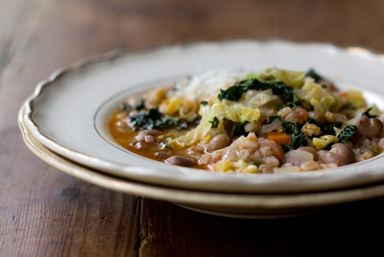 Simple farro & bean soup