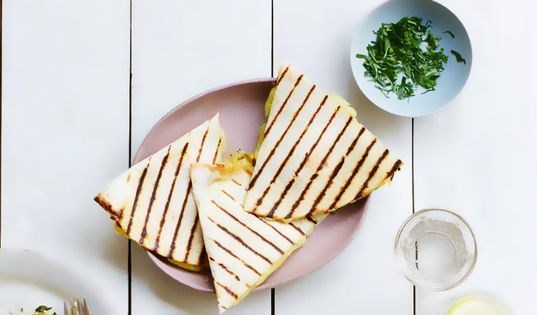 Simple quesadilla