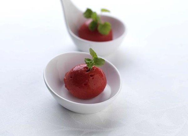 Simple raspberry sorbet