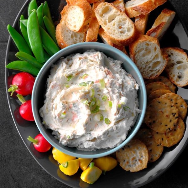 Simple salmon dip