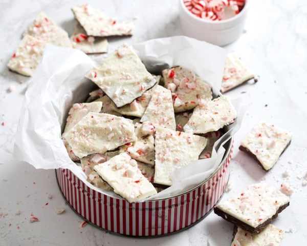 Simple salted peppermint bark