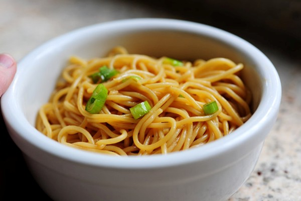 Simple sesame noodles