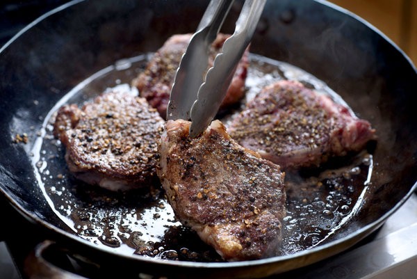 Simple steak au poivre