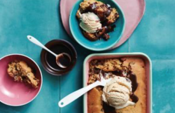 Simple-stir rum and raisin chocolate pudding