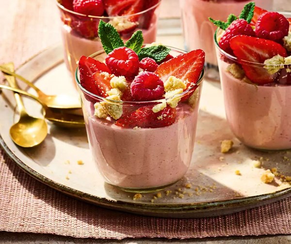 Simple summer berry mousse