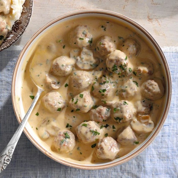 Simple Swedish meatballs 