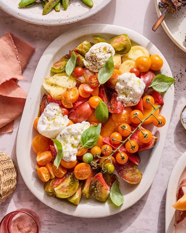 Simple tomato salad