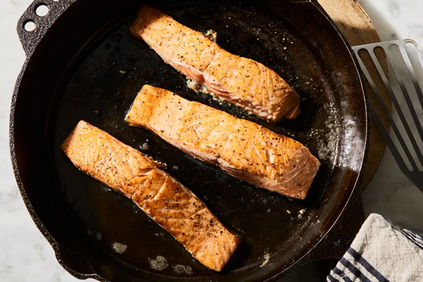 Simplest pan-fried salmon