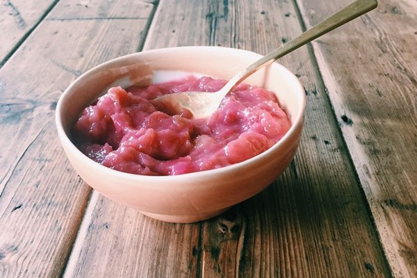 Simplest stovetop rhubarb compote