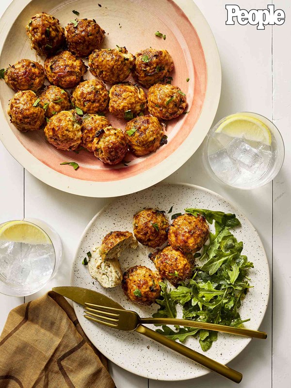 Simply the best-est and moist-est turkey meatballs