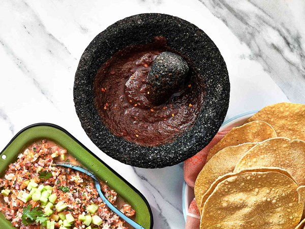 Sinaloan salsa for seafood (Salsa negra)