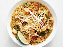 Singapore-style noodles with tofu